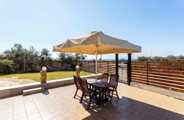 Filiatra's Cozy Haven, A Peaceful Escape in Nature