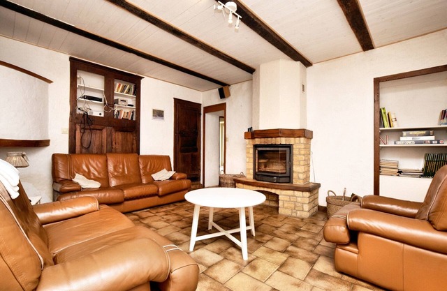 Fine group house with sauna garden