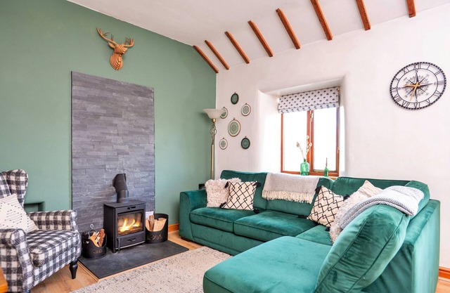 Finest Retreats - Capel Hebron