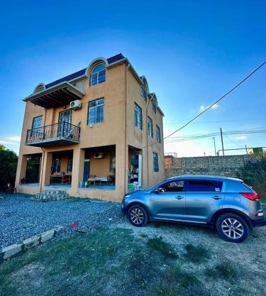 Fira Villa