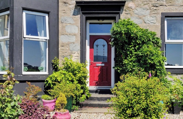 Firwood Apartment is a great base to explore the Cowal peninsula and beyond.