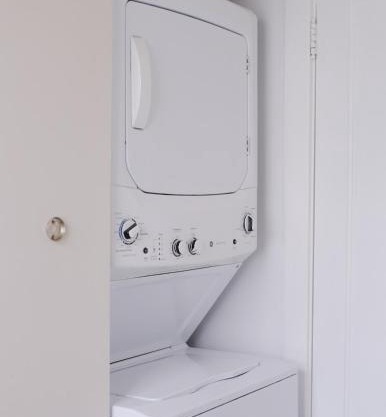Fitness Pad, Stylish 2BR with Gym in Chicago