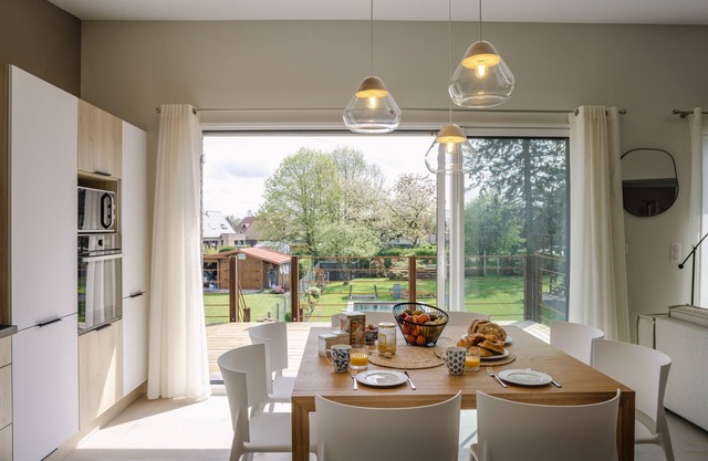 Flat 100m², 8 people, near Arras