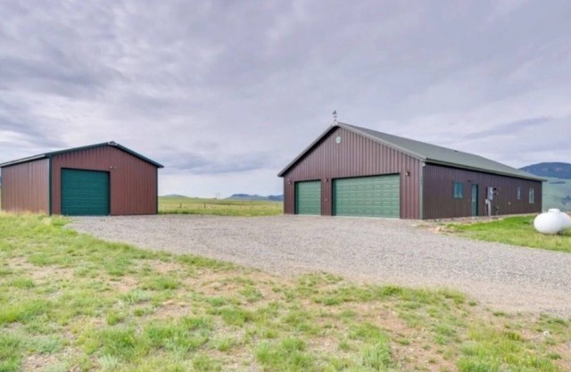 Fleecer Mountain Cabin - Divide MT