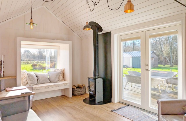 Flowering - Ashling Park - sleeps 4 guests in 2 bedrooms