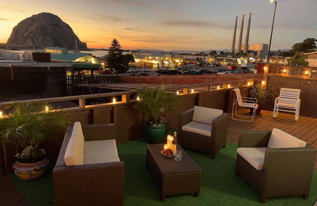 Fog & Stars Cottage - Just steps to Embarcadero, water & downtown!
