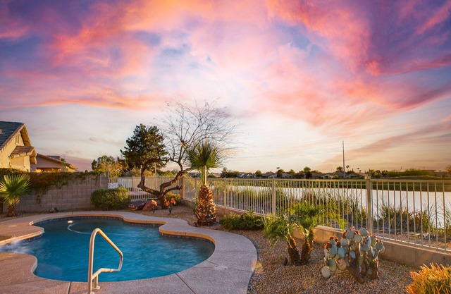 Fore! Golf Course Home, Hot Pool/Spa, Love It!