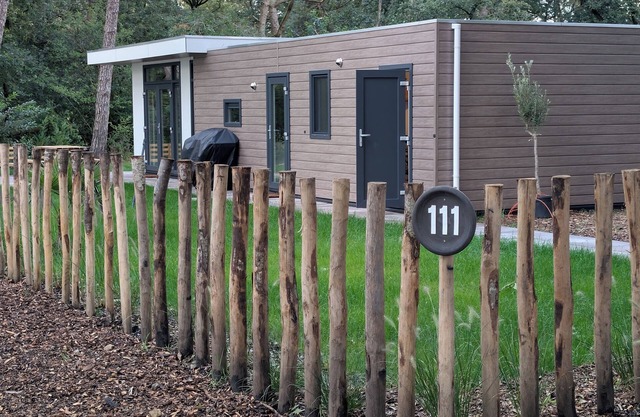 Forest Lodge 111 + Hot tub Het Groene Hert