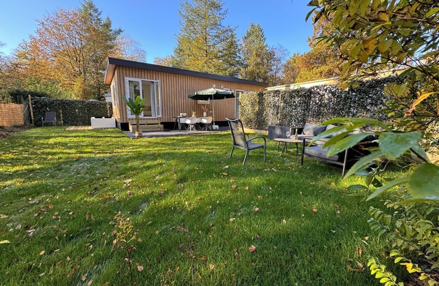 Forest view holiday house with private jacuzzi