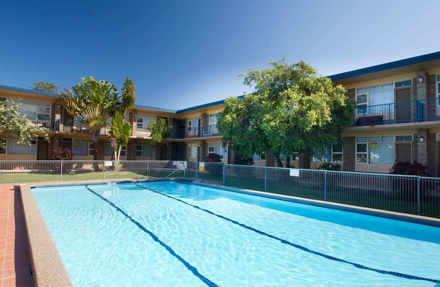 Forster Lodge 6: 1 BR, 0.5 BA in Forster, Sleeps 4