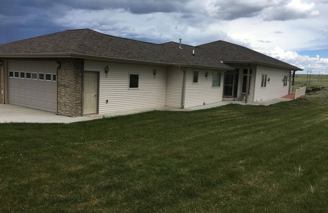 Fort Peck Vacation Home! 409 Milk River Drive