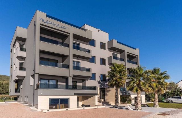 FRADAMA Blue A5 | Adriatic Luxury Villas