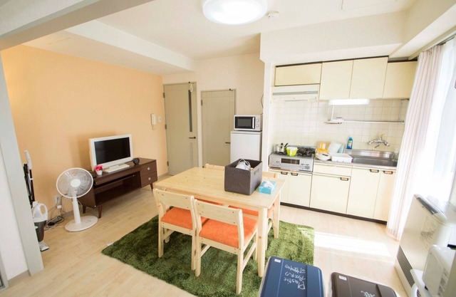 Free parkingGakuenmae 4 700m 3 minutes ride on Odori Max 4 people Wifi - Suizumacho Mansion 201/Sapporo Hokkaidō