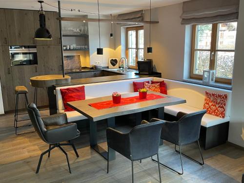 Freihaus18*