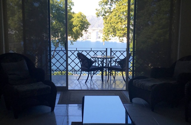 Full equipped ocean view apartment 3 bedrooms+sofa-bed+pool access