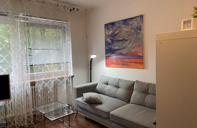 Fully equipped apartment opposite the Werksviertel
