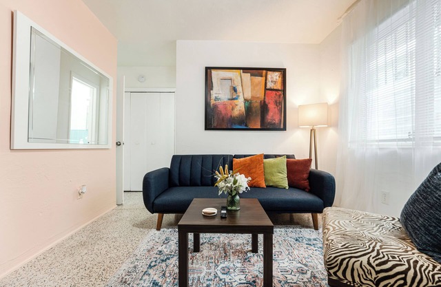 Fully Furnished 1BR Apartment in Miami's heart, easy access to major highways!