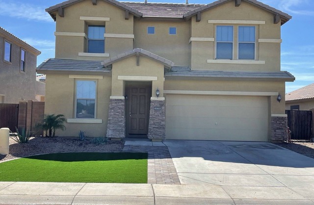 Fully-Furnished 2400 Sq. Ft. House