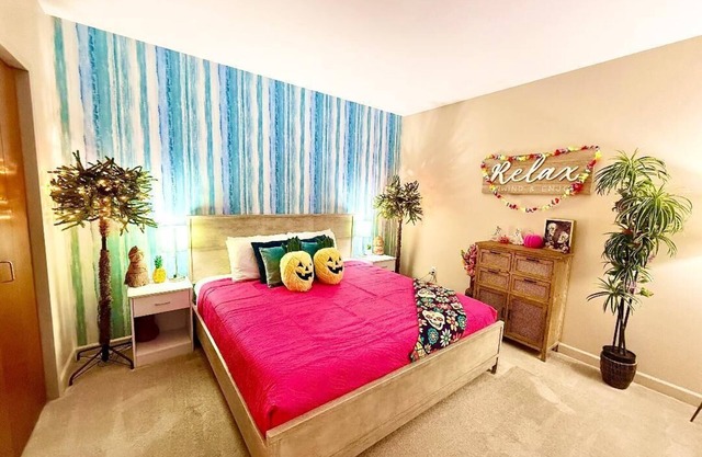 Fun Halloween Getaway Downtown By Cedar Point Sports Force Kalahari! Halloween Vibes Enjoy A One Of A Kind Experience!