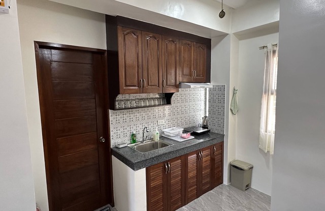 Furnished 2 bedroom apartment (Unit 4)