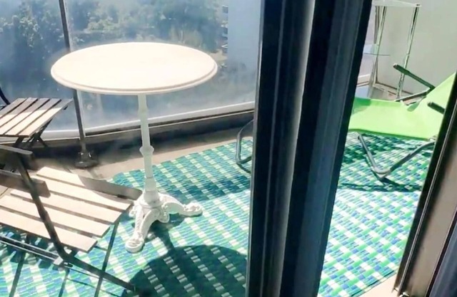 Furnished studio panoramis Eiffel Tower view