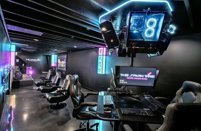 Gamers Paradise|Great for Groups|Close to Airport