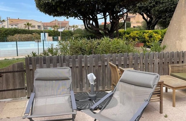 Garden apartment 5 minutes walk from the beach