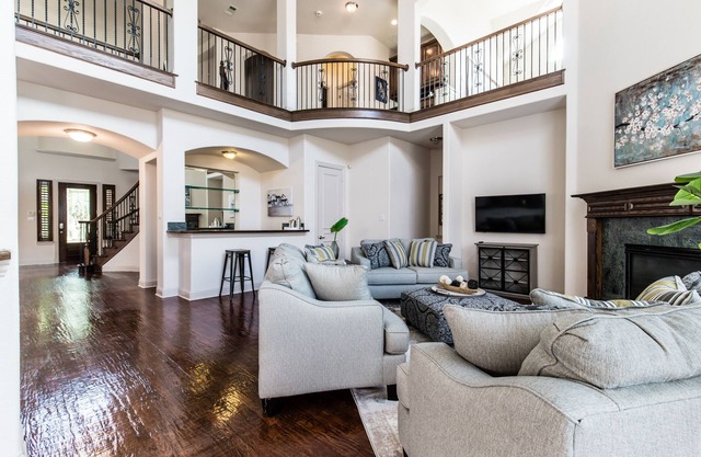 Garden Laurel: 5-Bedroom Placid Getaway