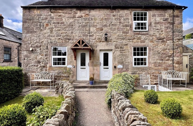 Gate Cottage, Matlock, Historic 1740's Cosy Cottage