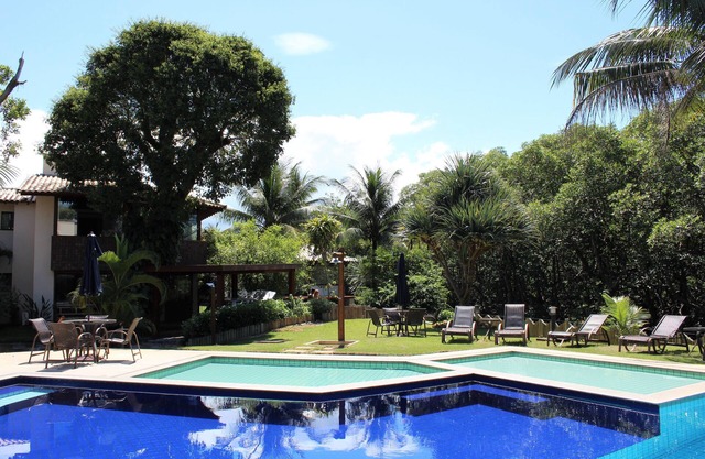 Gated community, pool, sauna, near beach, 3 bedrooms and full kitchen