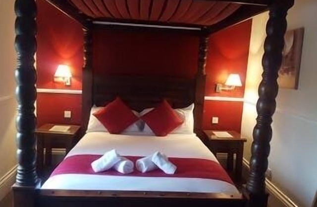 Gateway Lodge