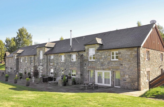 2 bedroom accommodation in Cragganmore near Ballindalloch