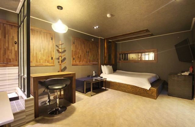 Geojedo Gohyeon Line 69