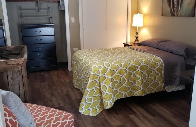 Get Away to a Modern Studio Nestled in the Historic City of Independence