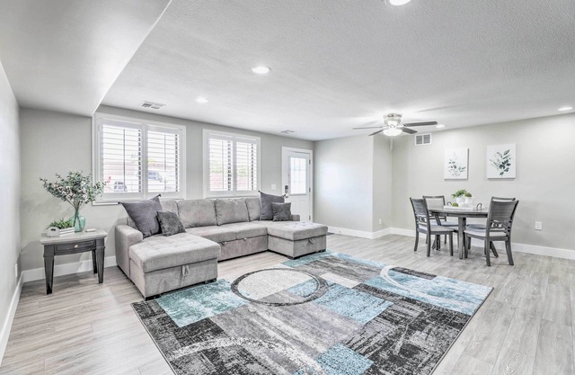 Gilbert Apartment w/Grill, Fire Pit & Pool Access