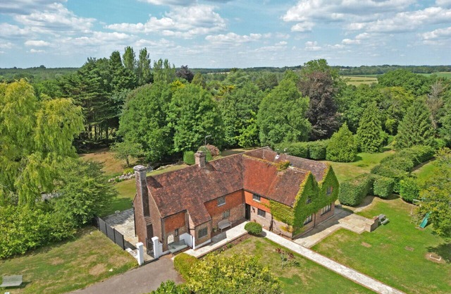 Gildridge Country Estate | Countryside escape with hot tub