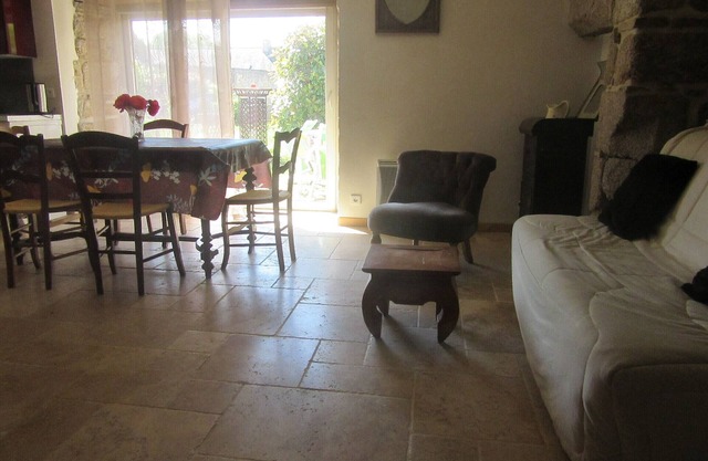 Gite Alcove in a farmhouse beach and coastal path on foot