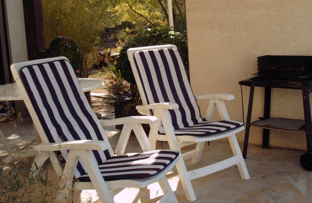 GITE DE CHARME - pinede, private swimming pool - near NARBONNE aude -
