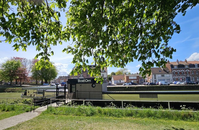 Gîte sur l'eau, en péniche - Saint-Omer at the gateway to the Marais Audomarois