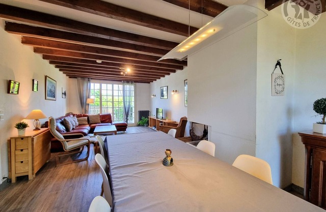 Gite Viarmes, 5 bedrooms, 13 persons