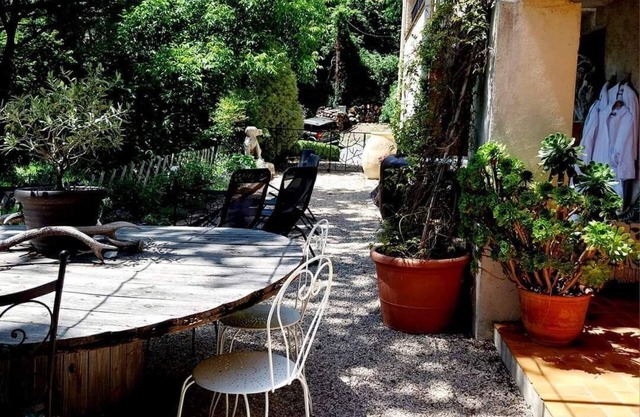 Gite with private garden (SPA optional)