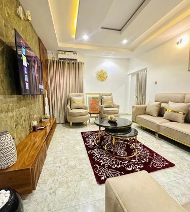 Glamorous 2 Bedroom at Wuse 2 Abuja with 24hr Power WIFI NETFLIX