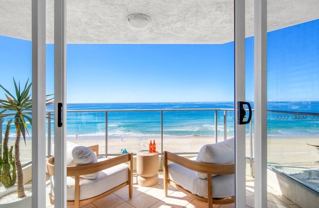 Golden Sands of Mermaid Beach