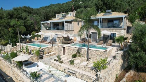 Goldeneye luxury Villas
