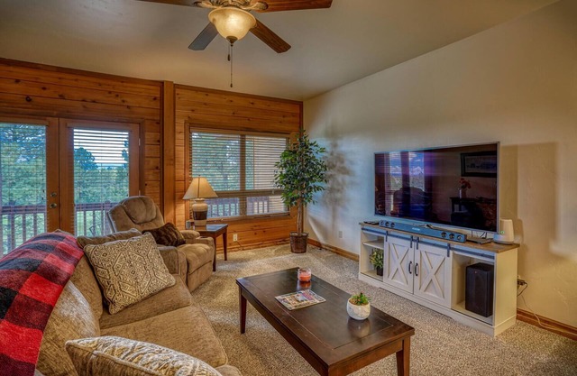 Golf course condo with A/C