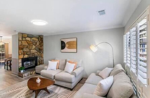 Golf Oasis Modern Townhome!