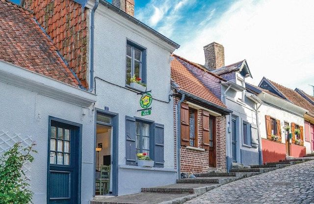 Gorgeous home in Auxi le Château
