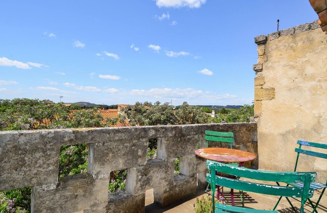 Gorgeous home in Aramon with kitchen