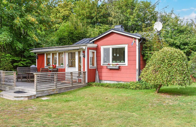 Gorgeous home in Fjälkinge with WiFi