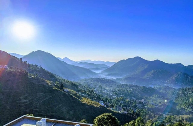 Goroomgo Colonel Cottage Lake View Nainital